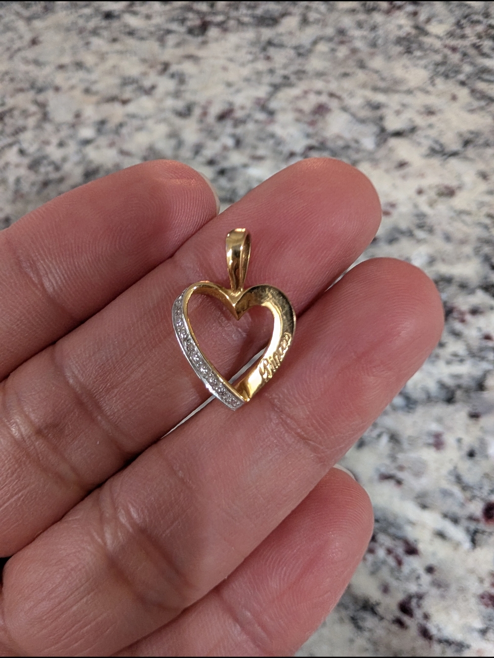 18k Yellow Gold Princess Heart Pendant